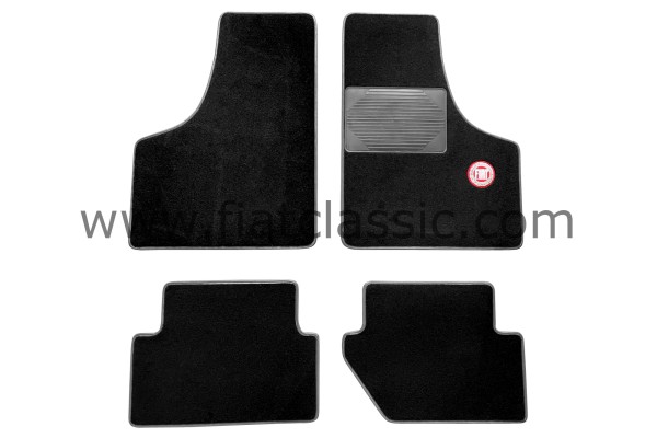 Floor mats (set) black for right-hand drive